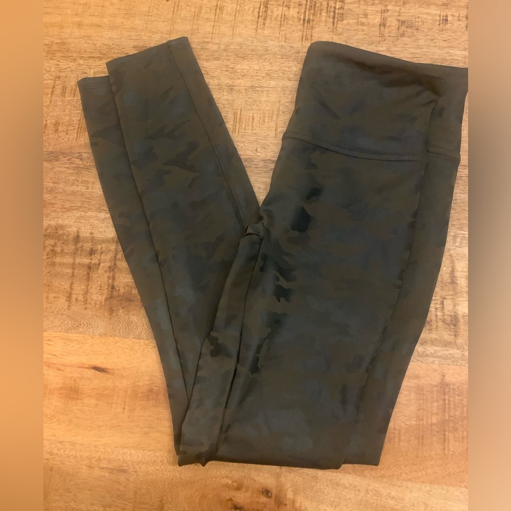 SPANXshape Camouflage Leggings‎